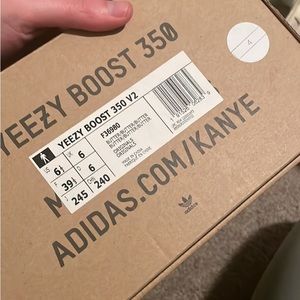 Yeezy Boost 350 - butter -